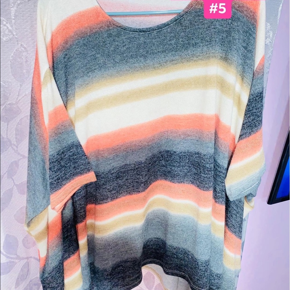 Assorted Tops - Picture 2 of 7